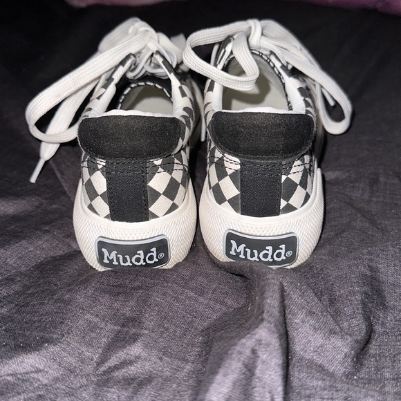 Shoes - Picture 3 of 4